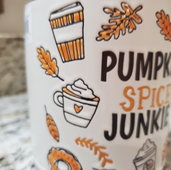Pumpkin Spice Junkie Mug-NWT - Picture 2 of 4